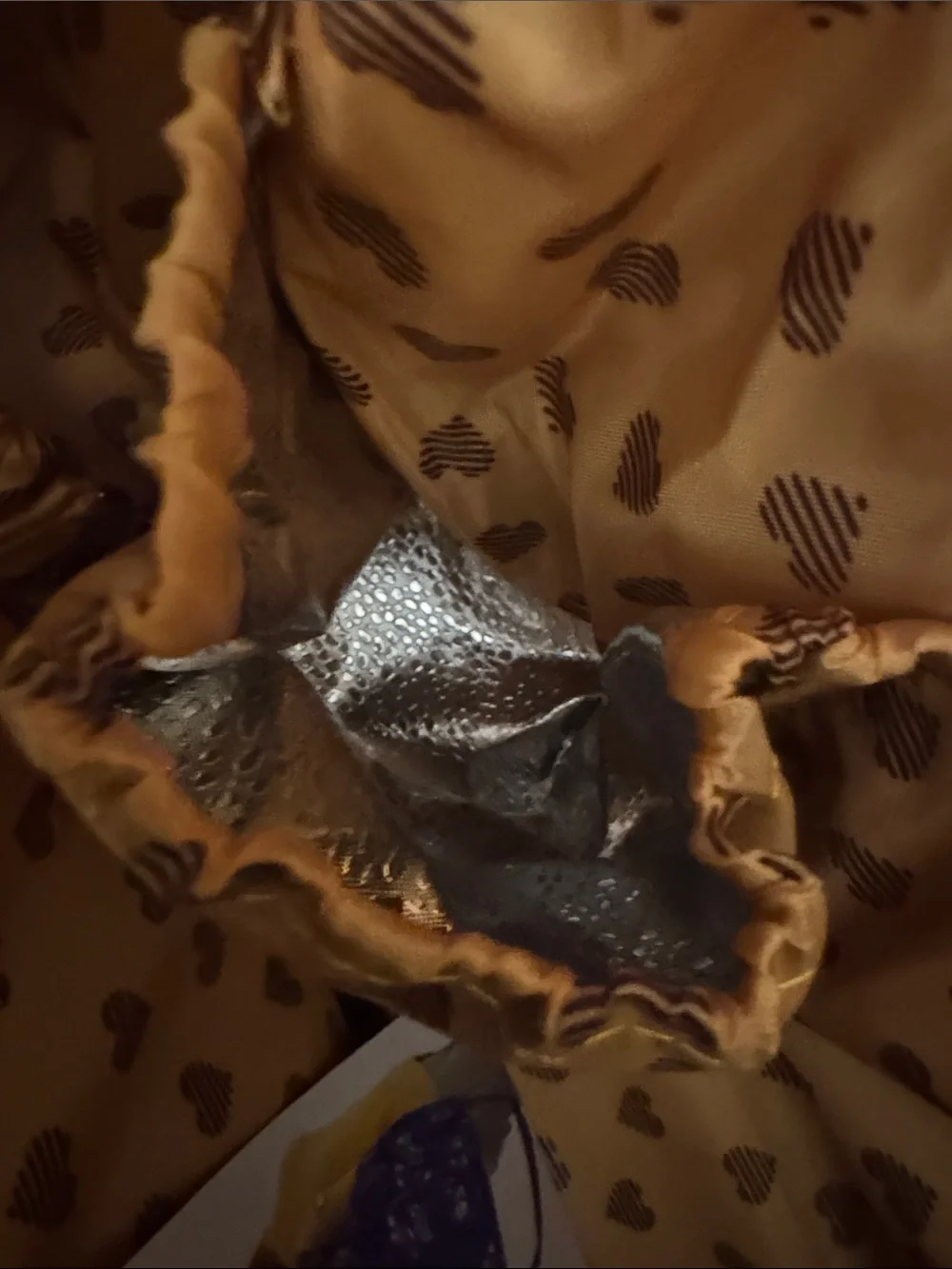 Rare LUG Hearts Gold GondolaSE Hobo Bag